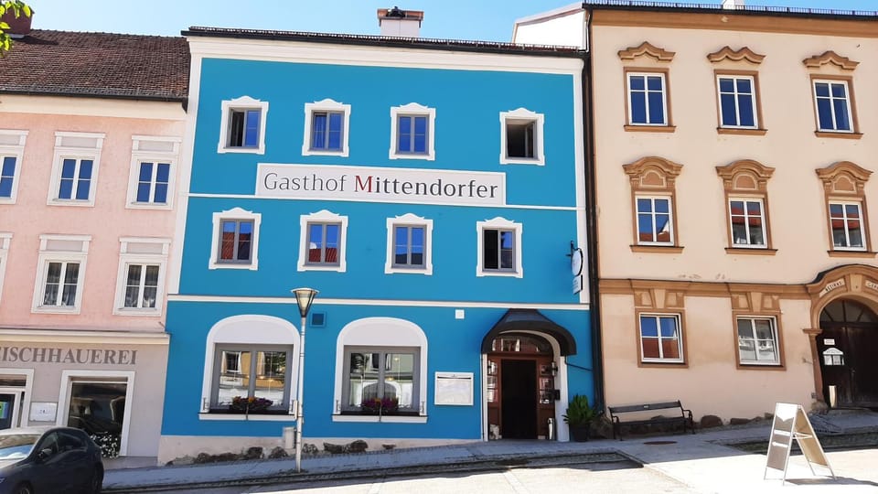 Facade/entrance