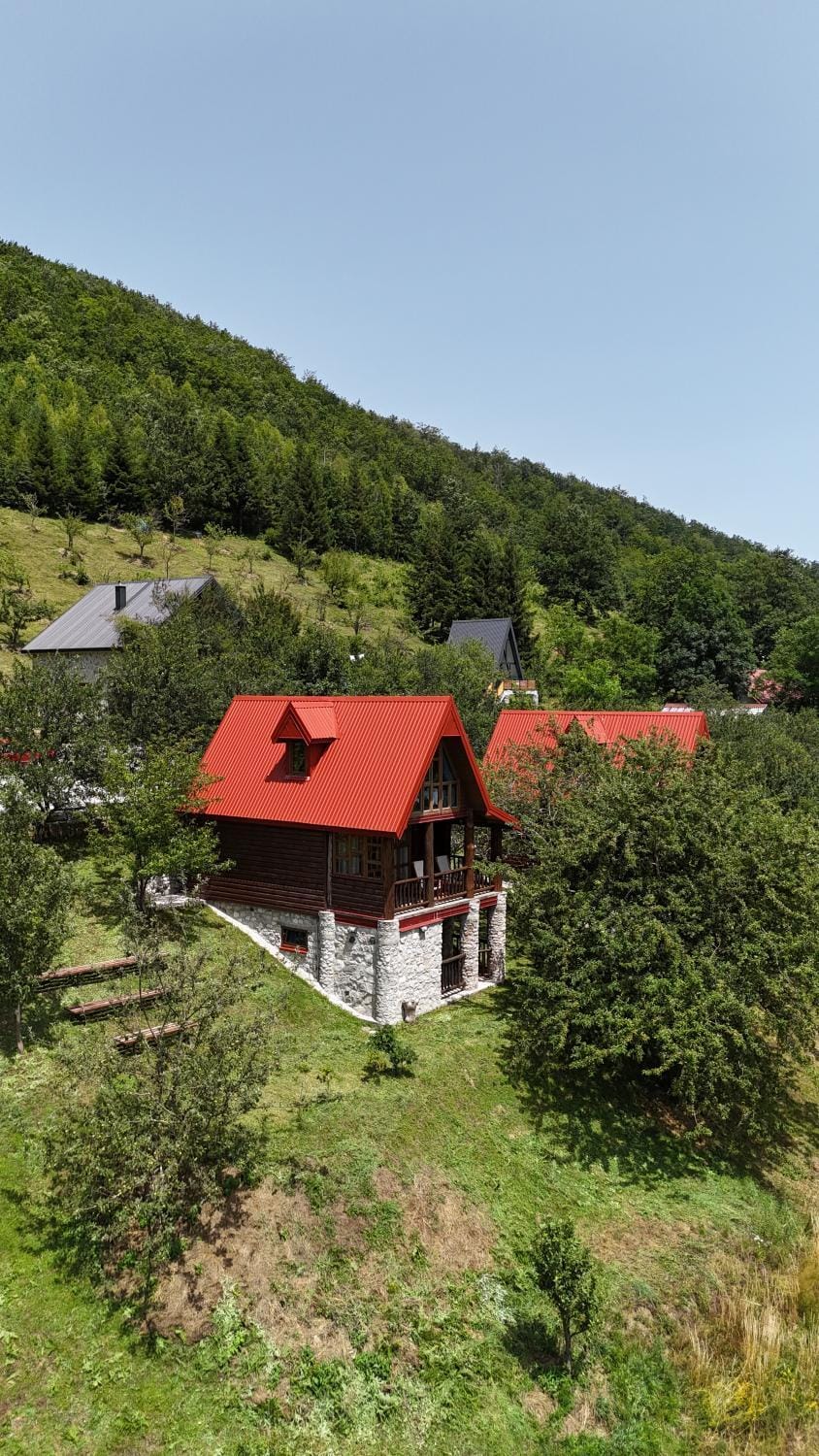 Property building, Spring, Day, Natural landscape, Mountain view