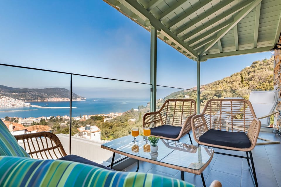 Balcony/Terrace, City view, Mountain view, Sea view