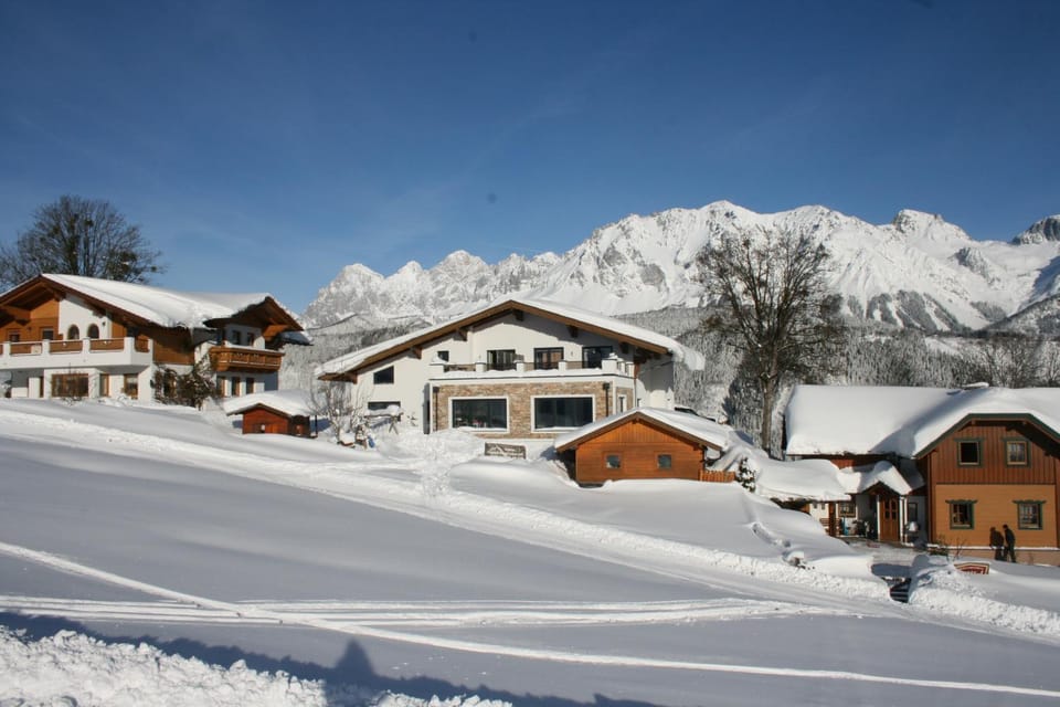 Property building, Neighbourhood, Winter, Skiing