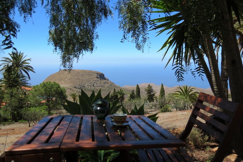 Garden, Mountain view, Sea view