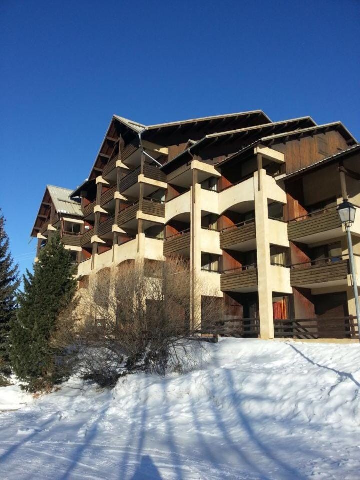 Property building, Winter