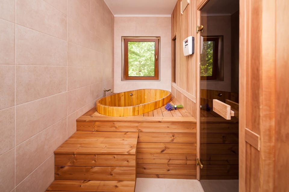 Rose Hip Hill Guesthouse Nature lodge in Romania
