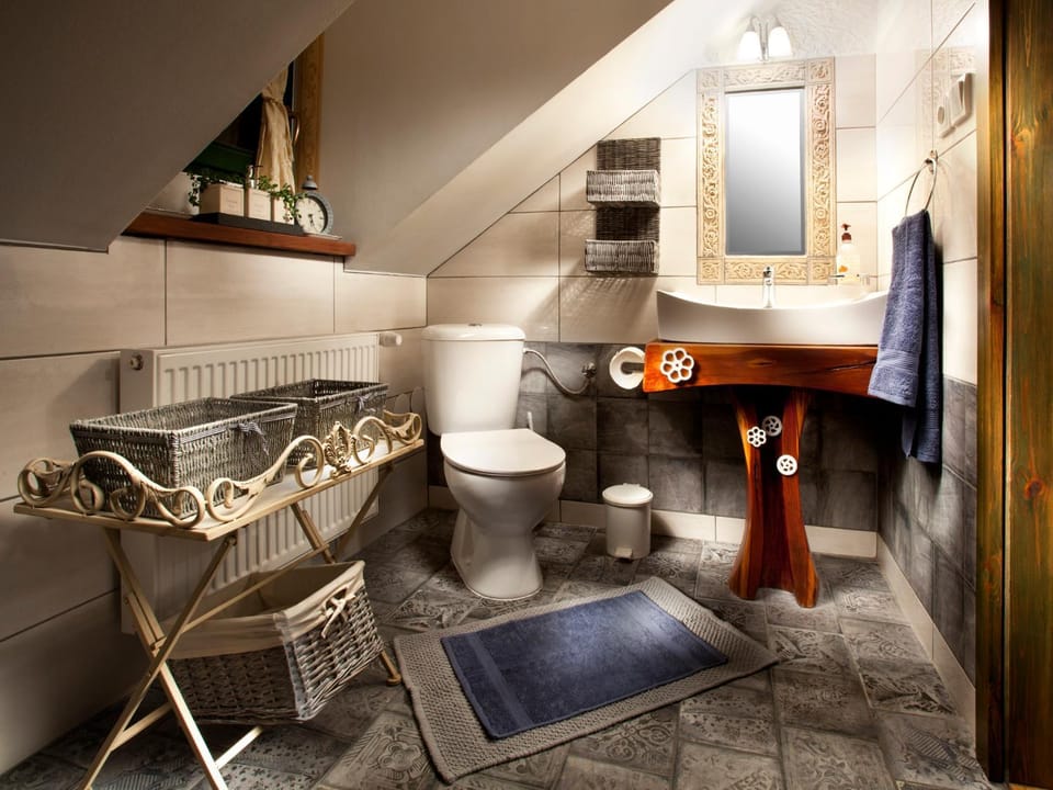 Toilet, Bathroom