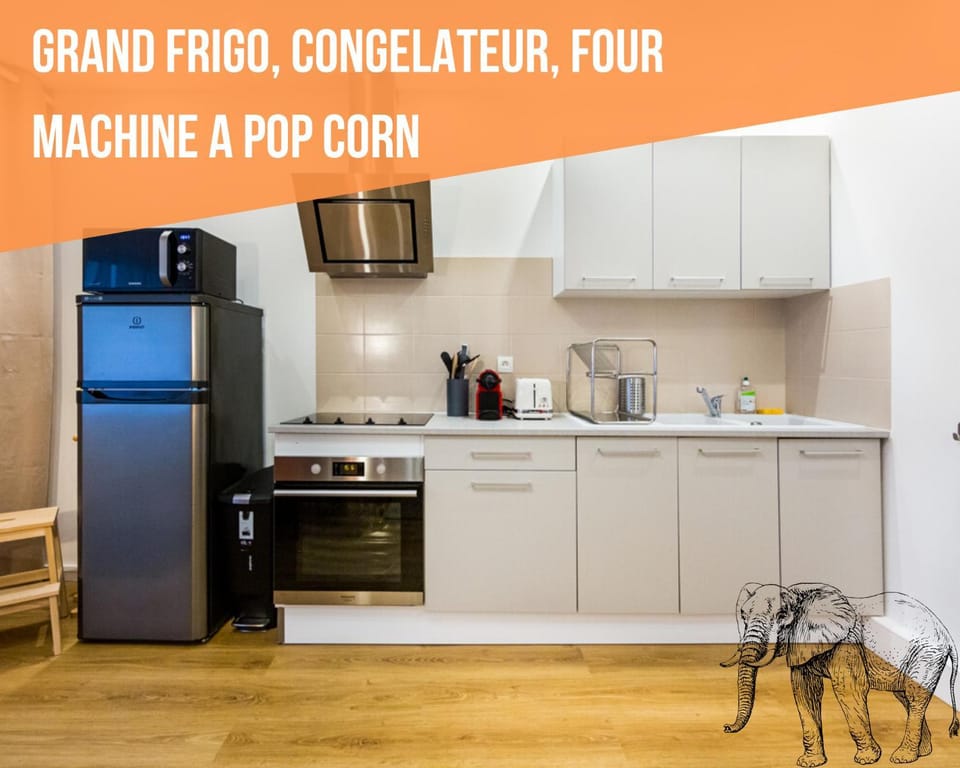 Kitchen or kitchenette