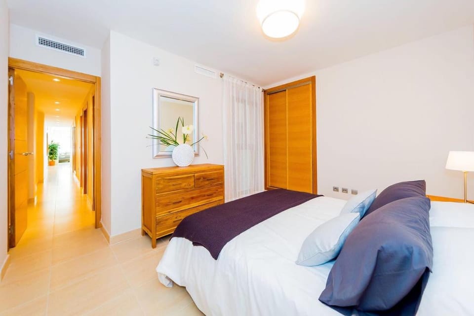 Шикарная квартира на первой линии -Luxury apartment on the first line sea Apartment in Torrevieja