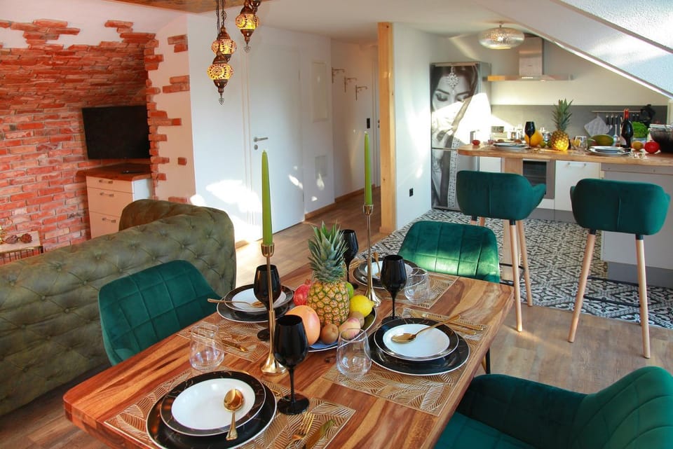 TV and multimedia, Kitchen or kitchenette