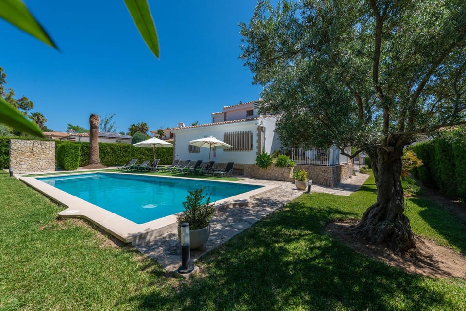 Property building, Garden, Other, Swimming pool