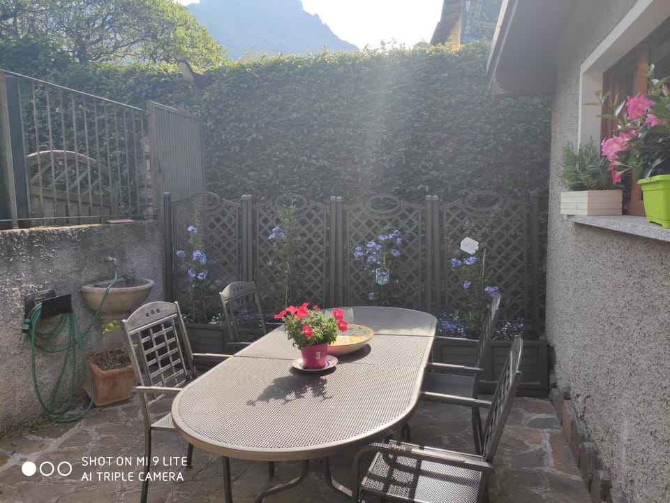 Patio, BBQ facilities, Dining area