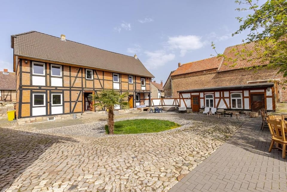 Property building, Inner courtyard view