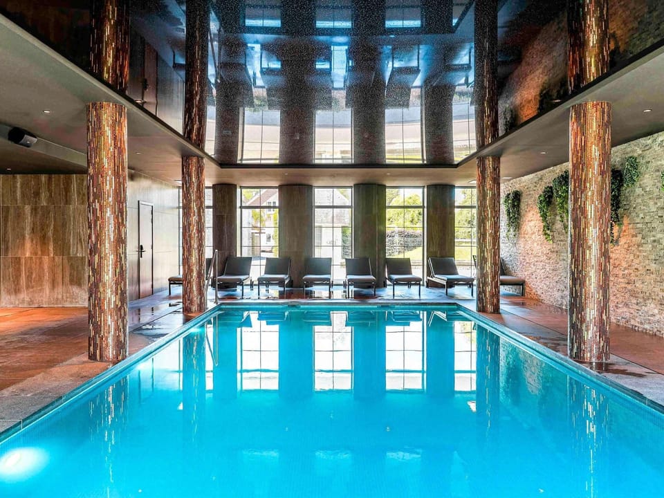 Pool view, Swimming pool