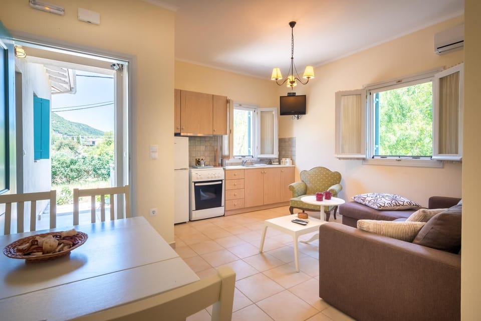 Avelia Pink Apartment in Lefkada, Lefkada Municipality, Greece