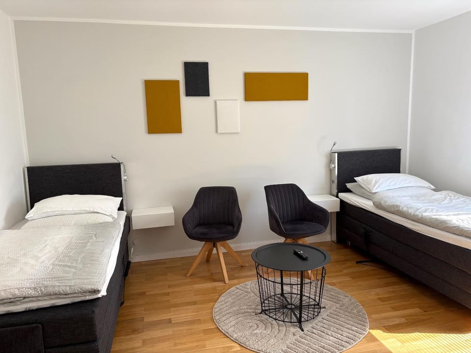 Photo of the whole room, Bedroom