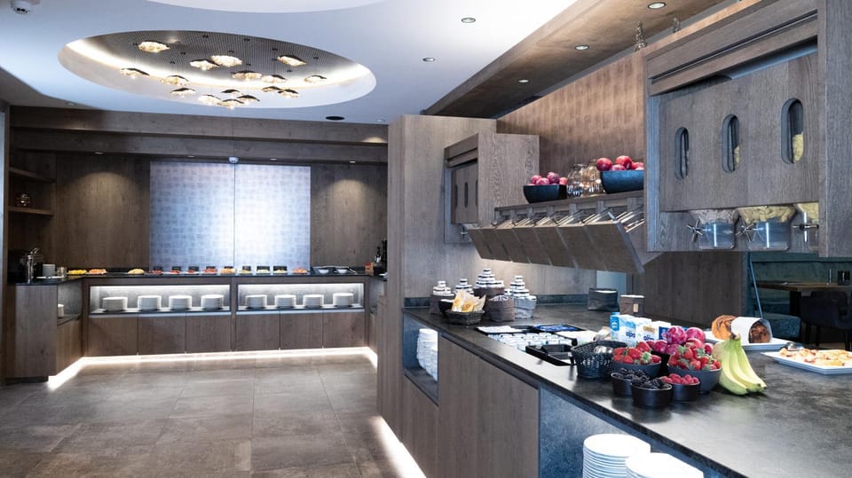 Breakfast, Buffet breakfast