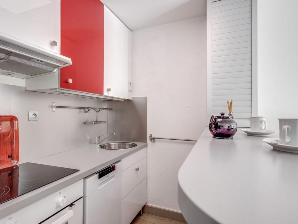Studio Le Mexico-8 by Interhome Apartment in Saint-Raphael
