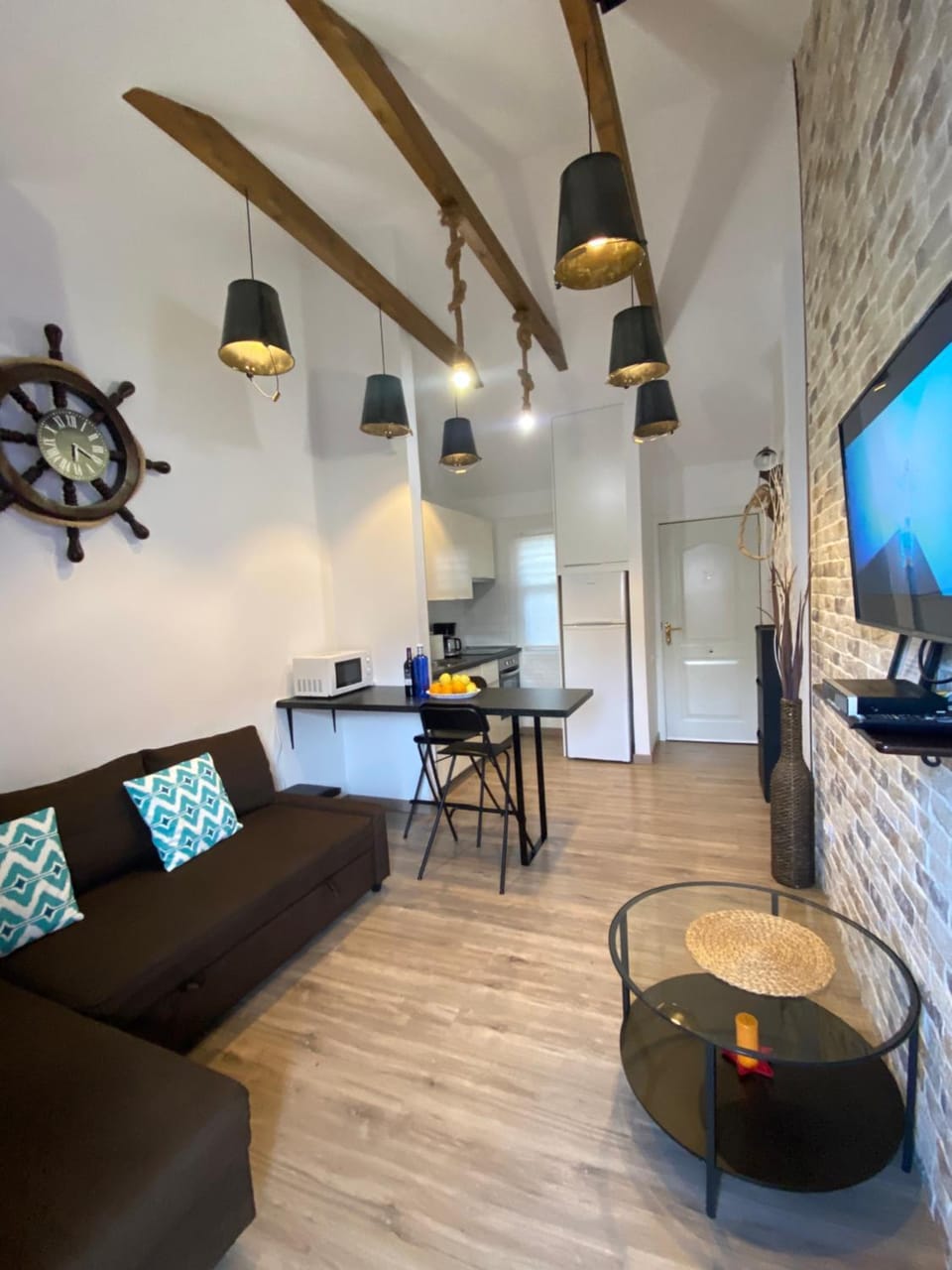 Living room, Photo of the whole room, Seating area, Dining area