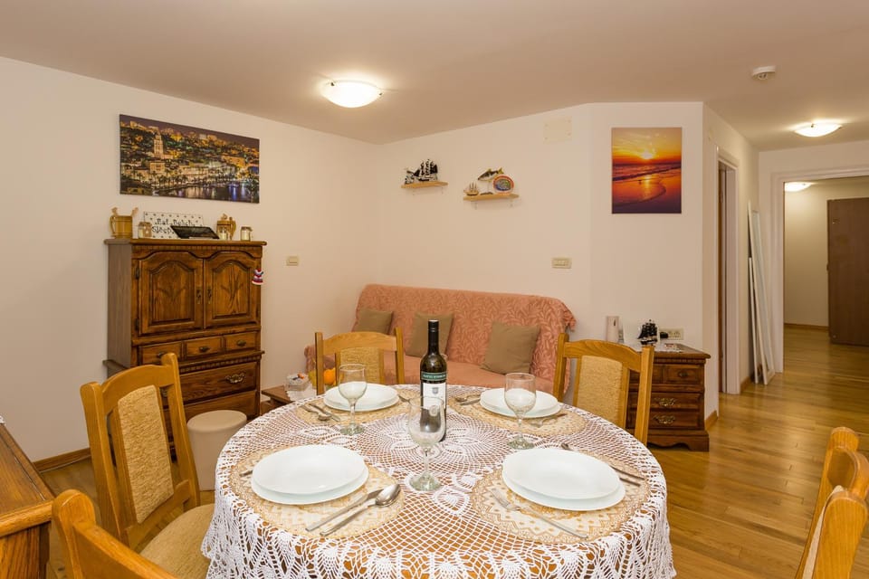 Hidden Gem in Diocletian Palace Old Town Center Split Apartment in Split