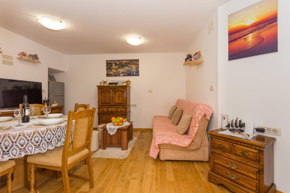 Hidden Gem in Diocletian Palace Old Town Center Split Apartment in Split