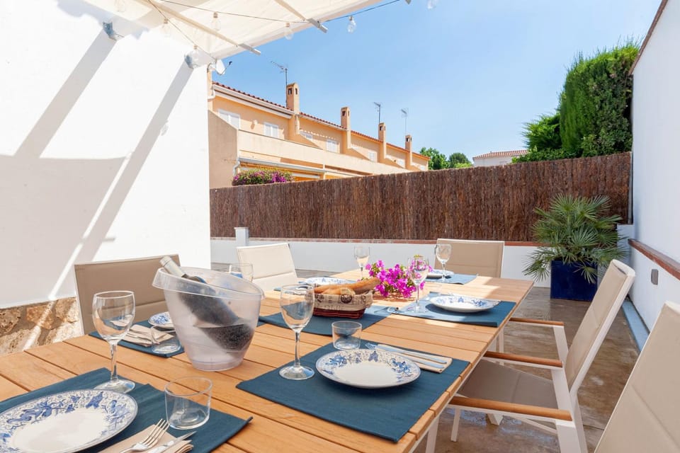 BBQ facilities, Balcony/Terrace