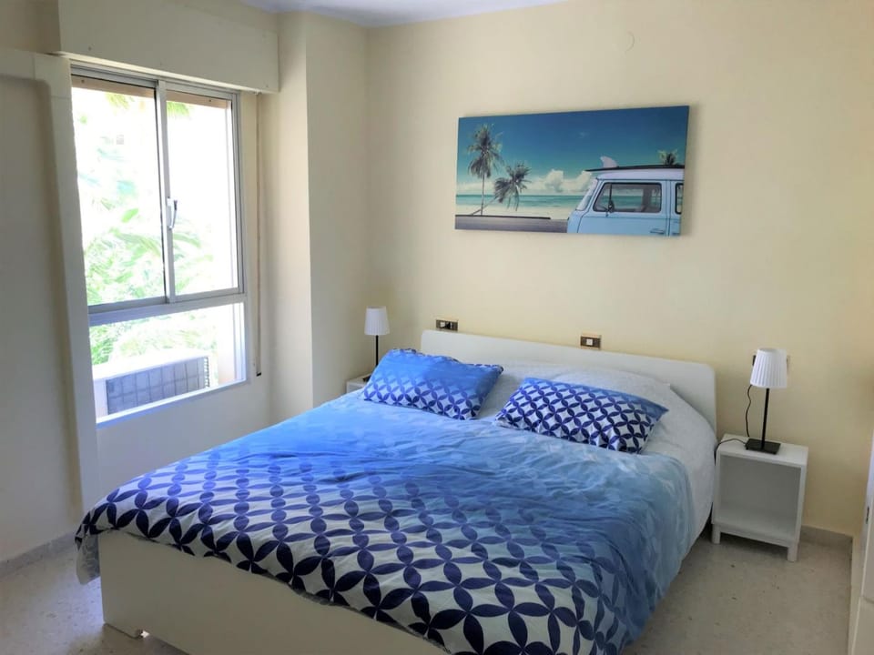 Bed, Bedroom, air conditioner