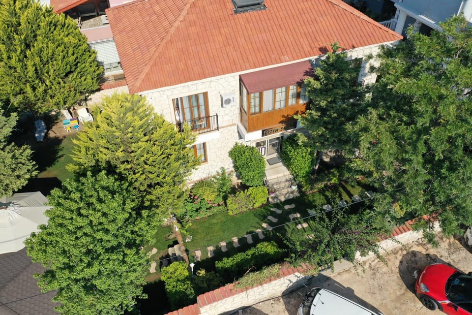 Facade/entrance, Day, Bird's eye view