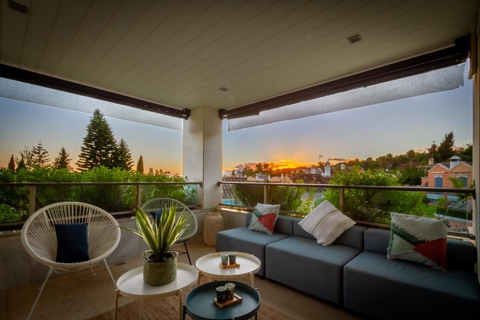Day, View (from property/room), Balcony/Terrace, Balcony/Terrace, Seating area, Garden view, Sunset, Inner courtyard view