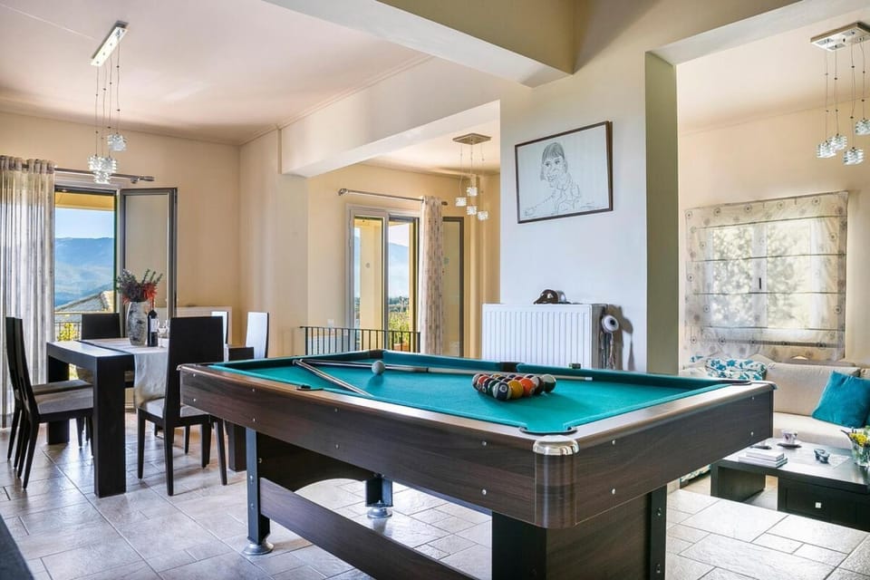 Billiard, Billiard, Dining area
