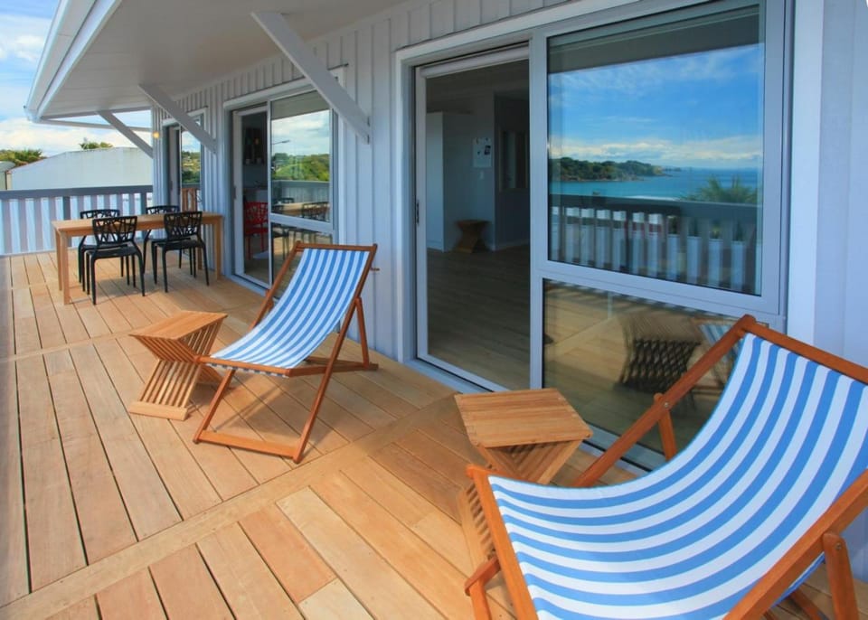 THE WAIHEKE PAD - in the heart of Oneroa! - Be My Guest Waiheke House in Auckland Region