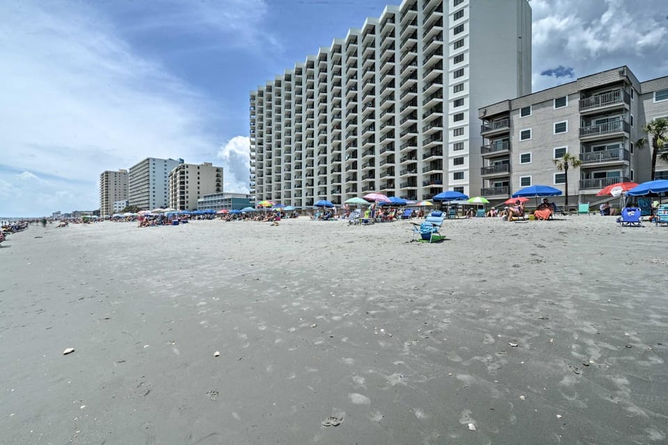 Oceanfront Garden City Beach Condo For Families! House in Garden City