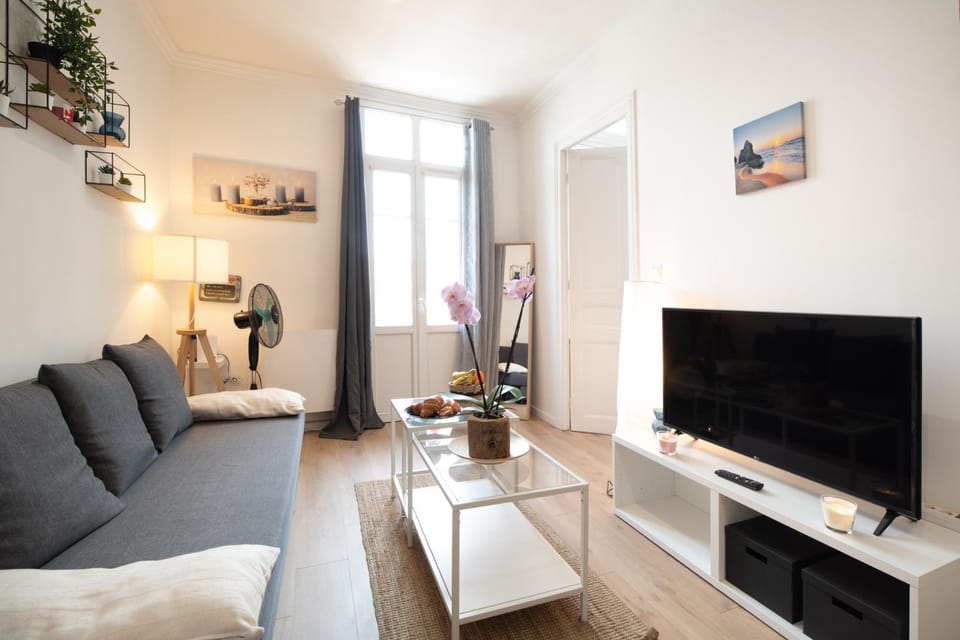 TV and multimedia, fireplace, locker