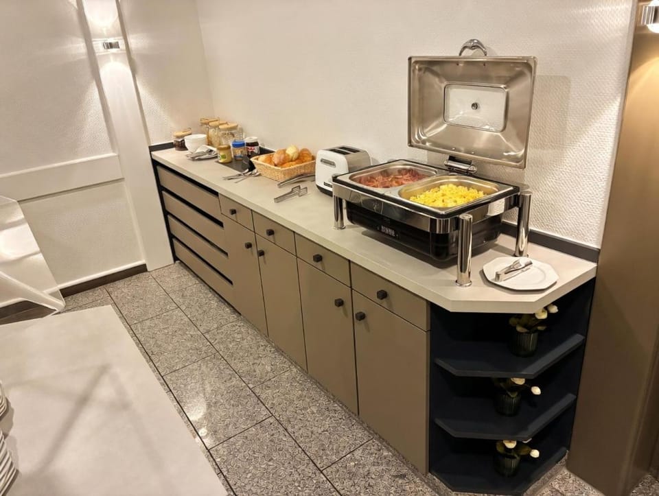 Buffet breakfast