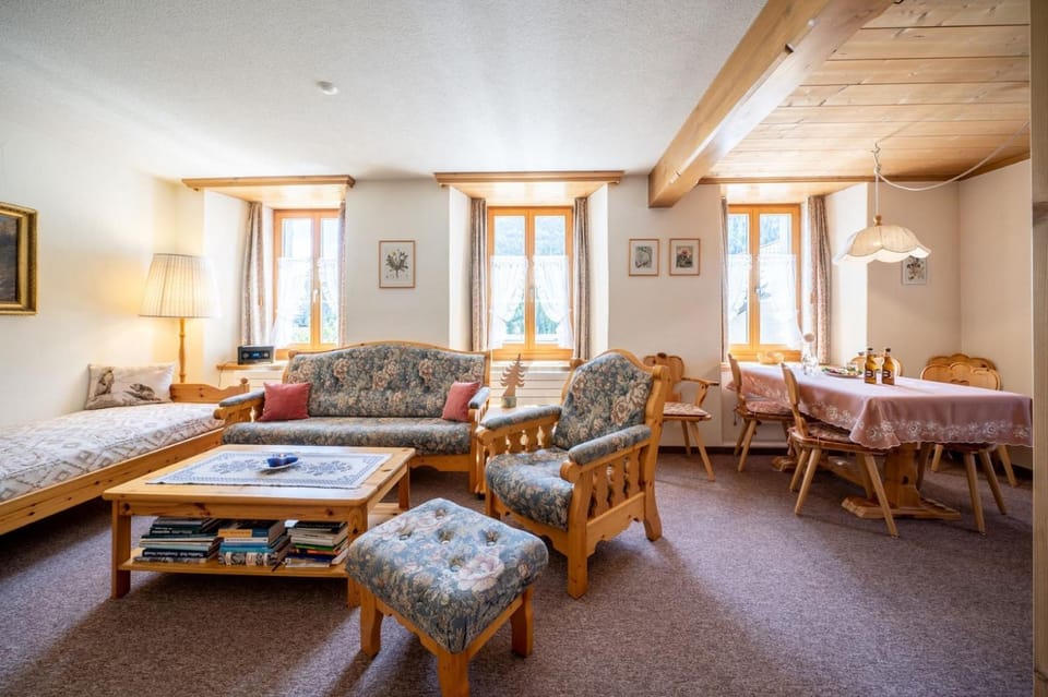 Communal lounge/ TV room, Living room