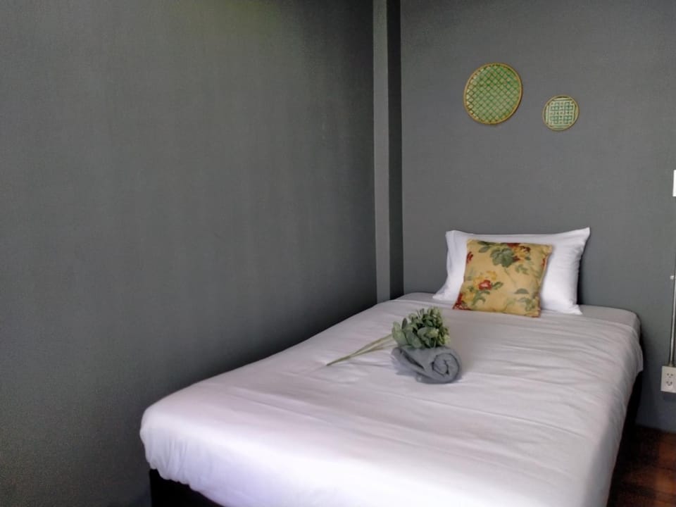 Tharuadaeng Old city Ayutthaya ท่าเรือแดง กรุงเก่า อยุธยา Bed and Breakfast in Laos