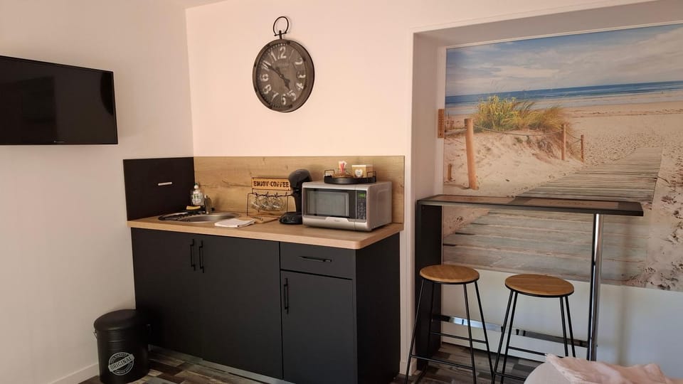 chambre d'hotes studio des tourterelles Bed and Breakfast in Nouvelle-Aquitaine