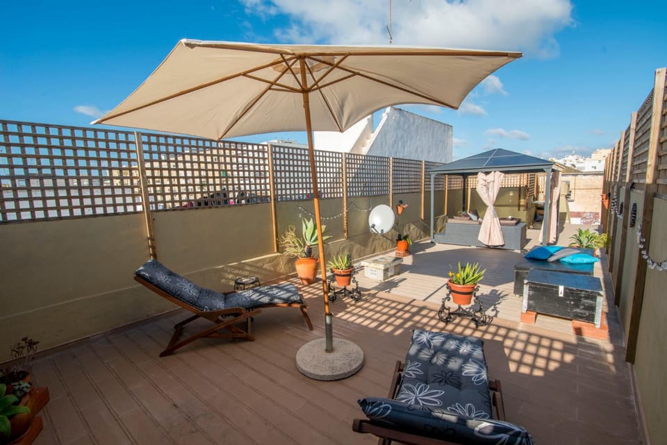 BBQ facilities, Balcony/Terrace, Other, furniture, sunbed