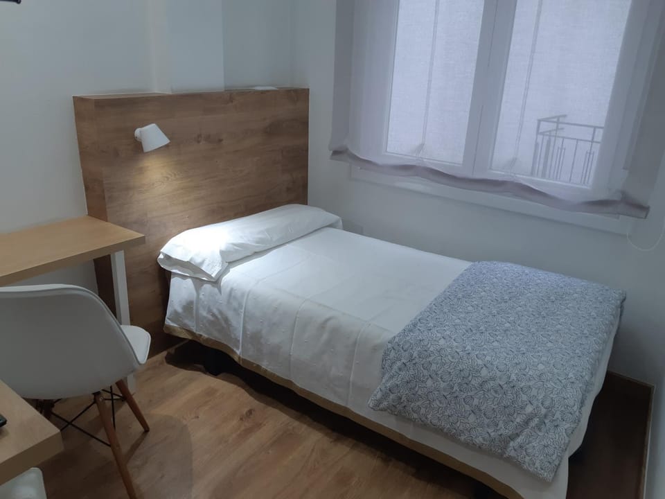 Hostal-Restaurante LUGANO Bed and Breakfast in Galicia