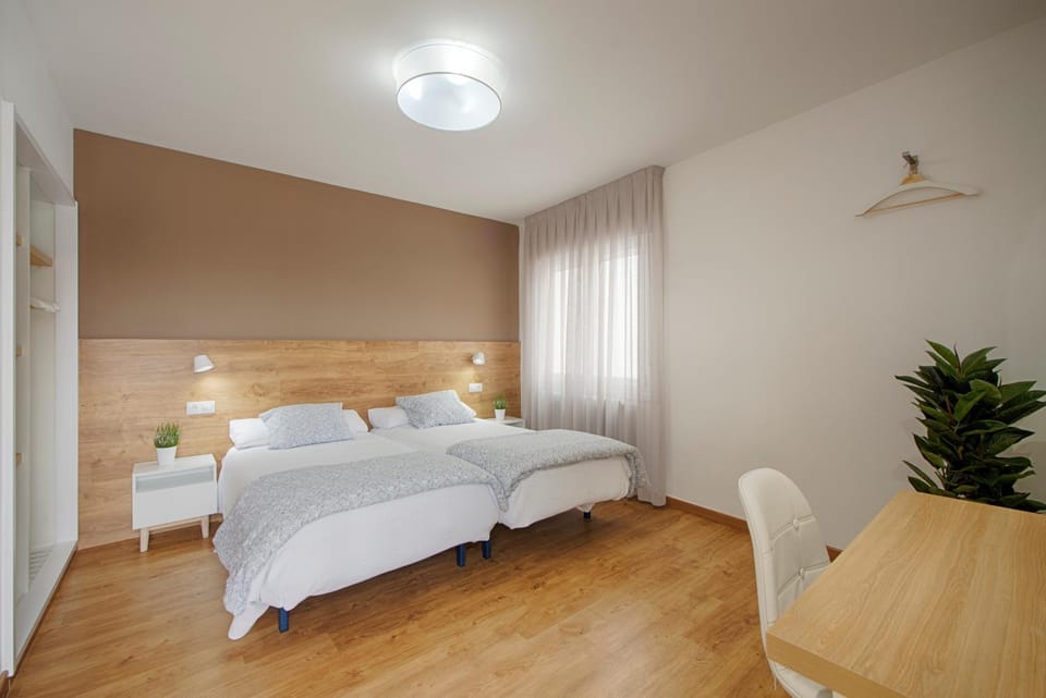 Hostal-Restaurante LUGANO Bed and Breakfast in Galicia