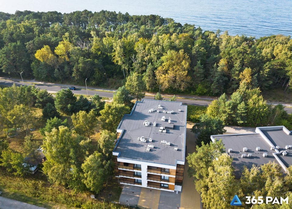 Property building, Day, Neighbourhood, Natural landscape, Bird's eye view, Street view