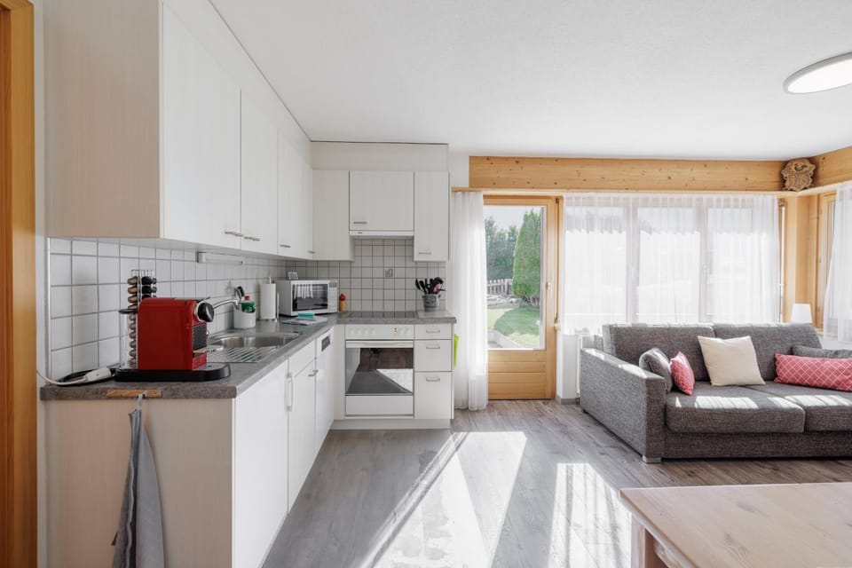 Coffee/tea facilities, Kitchen or kitchenette, Garden view, Garden view, dishwasher, microwave, oven, stove, stove, kitchen, kitchen
