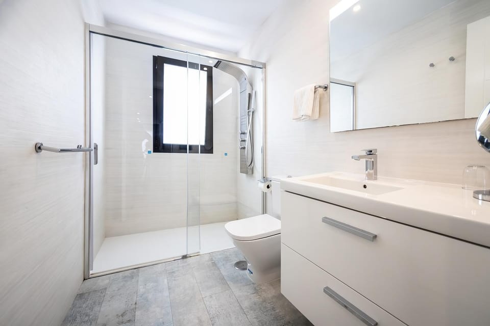 Shower, Bathroom