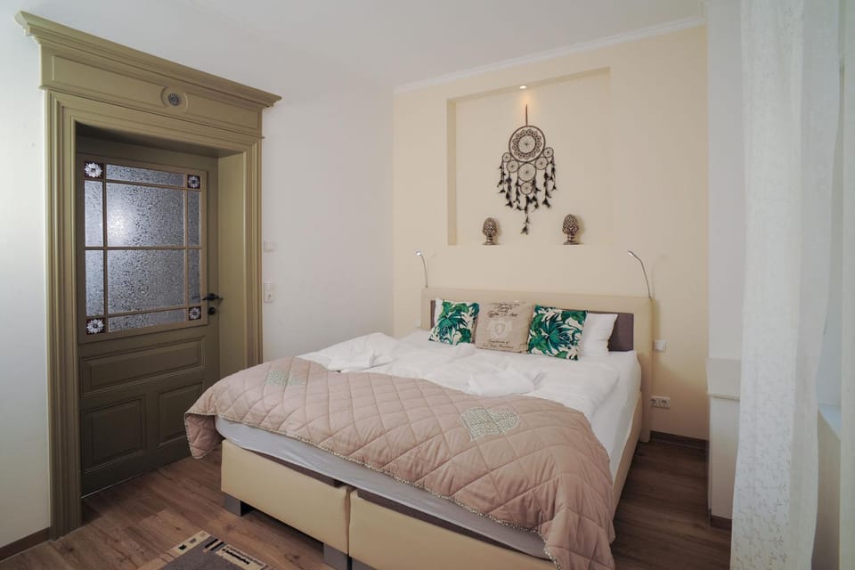 Königshof Freyburg Apartment in Thuringia, Germany