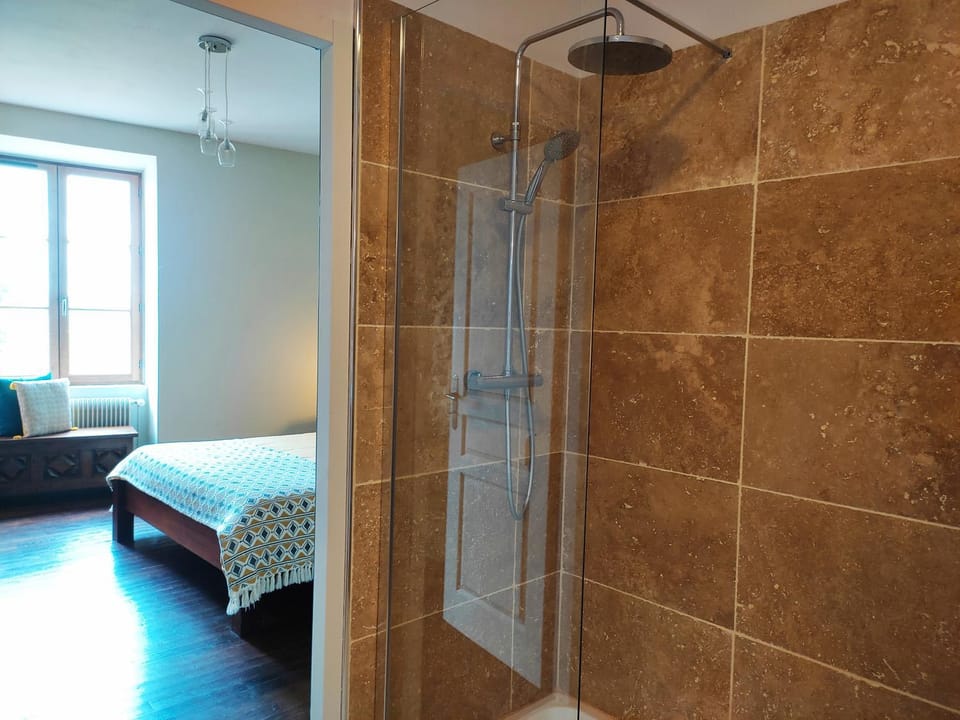 Bathroom, Bedroom