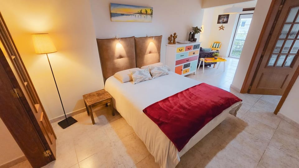 Bed, Photo of the whole room