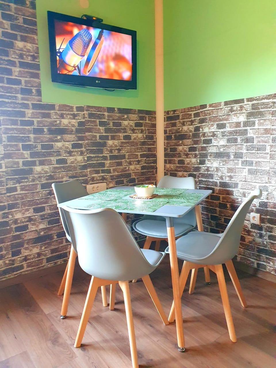 Property building, Seating area