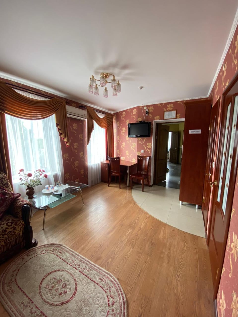 Living room, Seating area