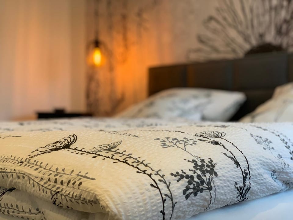 Bed, Bedroom