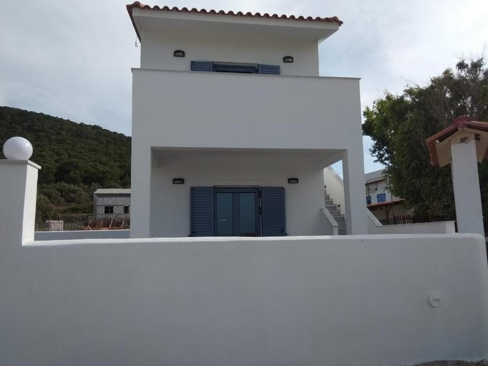Property building, Balcony/Terrace