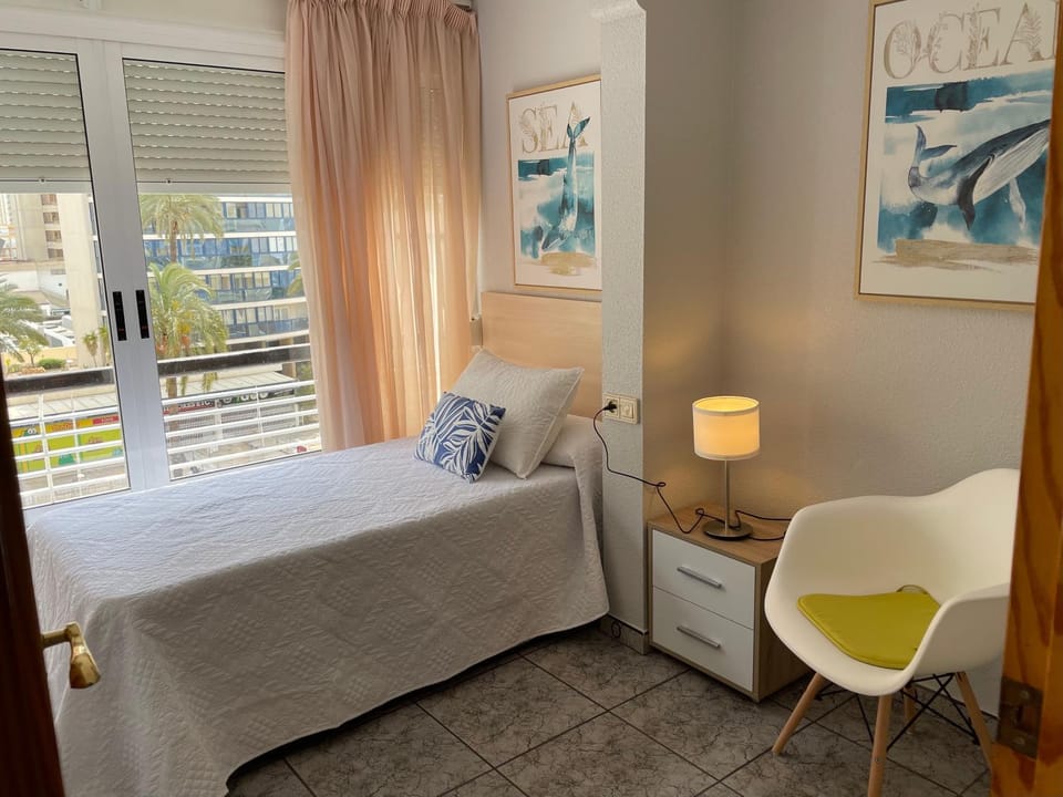 Apartamento en Plaza Triangular y muy cerca de la playa Apartment in Benidorm