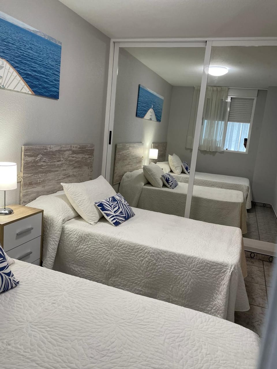 Apartamento en Plaza Triangular y muy cerca de la playa Apartment in Benidorm