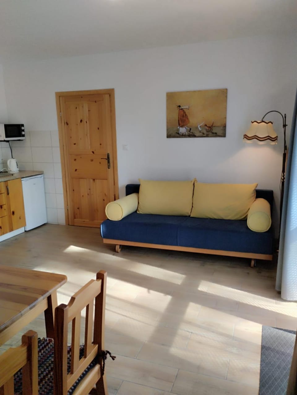 Kitchen or kitchenette, Living room, Photo of the whole room, Seating area, Dining area, furniture